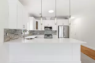 366 Whiton St, Jersey City, NJ 07304 - Photo 6