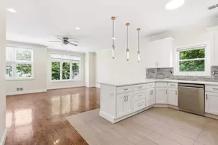 366 Whiton St, Jersey City, NJ 07304 - Photo 2