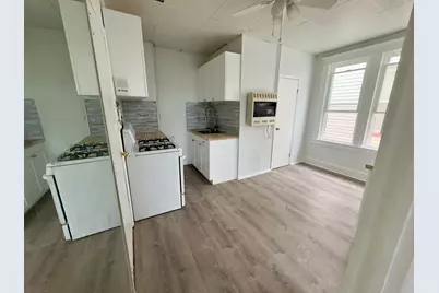 359 Avenue E #4, Bayonne, NJ 07002 - Photo 2