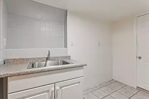 86 Clendenny Ave, Jersey City, NJ 07304 - Photo 14