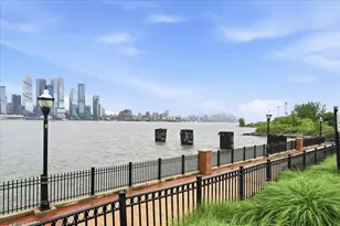 150 Henley Pl, Weehawken, NJ 07086 - Photo 48