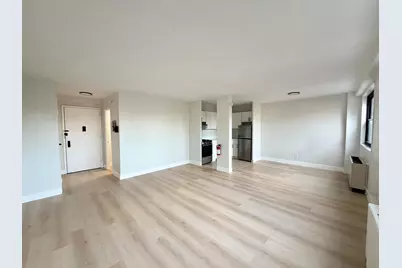 1225 Kennedy Blvd #2I, Bayonne, NJ 07002 - Photo 2