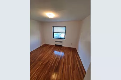 107 West 2nd St, Bayonne, NJ 07002 - Photo 2