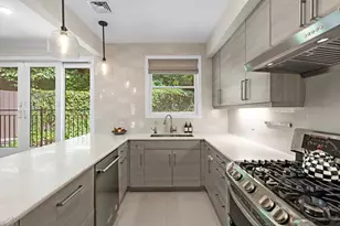 55 W 19th St, Weehawken, NJ 07086 - Photo 2
