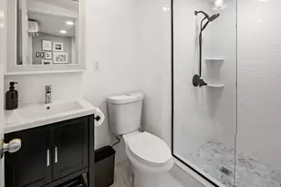 264 7th St, Hoboken, NJ 07030 - Photo 10