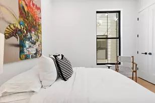 15 Manhattan Ave, Jersey City, NJ 07307 - Photo 16