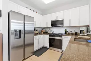 4 Constellation Pl, Jersey City, NJ 07305 - Photo 10