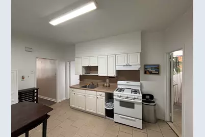 66 Cottage St #3, Bayonne, NJ 07002 - Photo 4