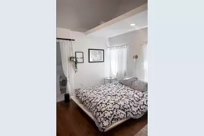 48 Danforth Ave, Jersey City, NJ 07305 - Photo 10