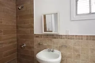 138 Bayview Ave, Jersey City, NJ 07305 - Photo 8
