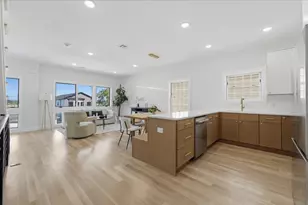 98 Western Ave, Jersey City, NJ 07307 - Photo 20