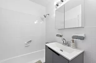 100 Manhattan Ave, Union City, NJ 07087 - Photo 8