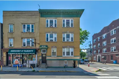424 Baldwin Ave, Jersey City, NJ 07306 - Photo 10
