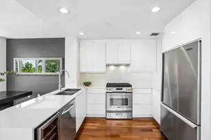 25 Hudson St, Jersey City, NJ 07302 - Photo 14