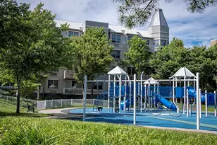 206 Shearwater Ct W, Jersey City, NJ 07305 - Photo 32