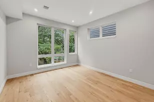 29 Clinton Ave, Jersey City, NJ 07304 - Photo 10