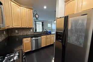 15 Hudson Ct, Jersey City, NJ 07305 - Photo 8