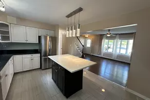 777 Oakwood Ln, Ridgefield, NJ 07657 - Photo 4