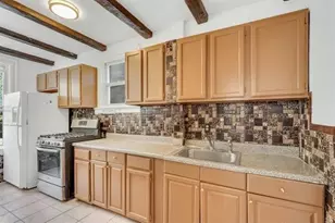 17 Hancock Ave, Jersey City, NJ 07307 - Photo 8