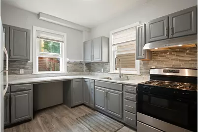 243 Jewett Ave, Jersey City, NJ 07304 - Photo 16