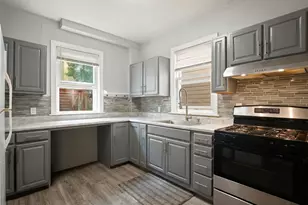 243 Jewett Ave, Jersey City, NJ 07304 - Photo 16