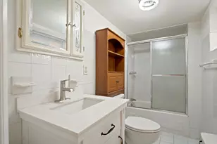 243 Jewett Ave, Jersey City, NJ 07304 - Photo 14