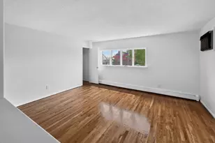 41 Edwards Ct, Bayonne, NJ 07002 - Photo 2