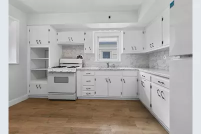 41 Edwards Ct #2, Bayonne, NJ 07002 - Photo 10