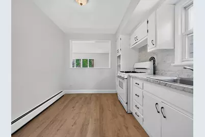 41 Edwards Ct #2, Bayonne, NJ 07002 - Photo 8