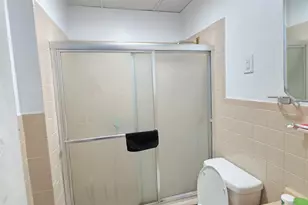 213 48th St, Union City, NJ 07087 - Photo 4