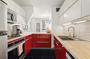 100 Manhattan Ave, Union City, NJ 07087 - Photo 8
