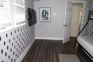 9 W 51st St, Bayonne, NJ 07002 - Photo 6