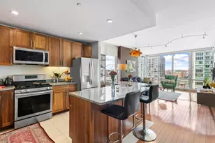 20 Newport Pkwy, Jersey City, NJ 07310 - Photo 4