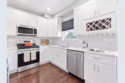 155 Laidlaw Ave #101, Jersey City, NJ 07306 - Photo 2