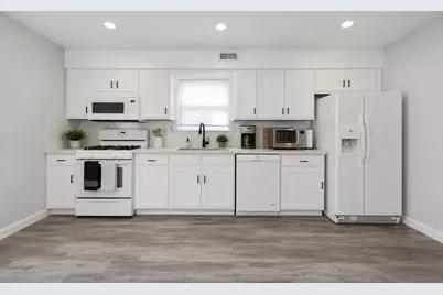 149 Hobart Ave, Bayonne, NJ 07002 - Photo 32