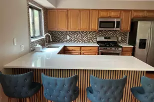 592 Sanderling Ct, Secaucus, NJ 07094 - Photo 12