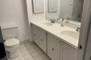592 Sanderling Ct, Secaucus, NJ 07094 - Photo 20
