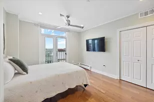 208 Shearwater Ct W, Jersey City, NJ 07305 - Photo 32