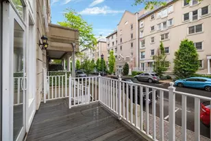 208 Shearwater Ct W, Jersey City, NJ 07305 - Photo 38