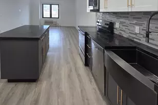211 Baldwin Ave, Jersey City, NJ 07306 - Photo 22