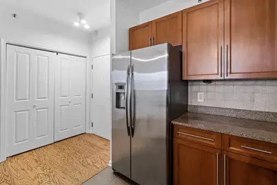 30 Freedom Way #407, Jersey City, NJ 07305 - Photo 6