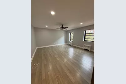 165 Vroom St #2G, Jersey City, NJ 07306 - Photo 2