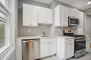 198 Griffith St, Jersey City, NJ 07307 - Photo 10