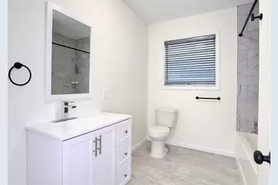 143 Zabriskie St #2A, Jersey City, NJ 07307 - Photo 12