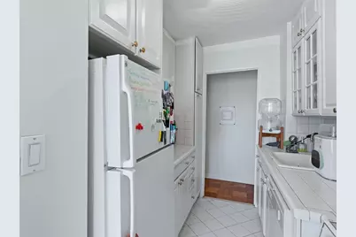 225 St Pauls Ave #2C, Jersey City, NJ 07306 - Photo 10