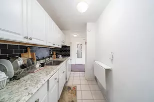 225 St Paul Ave, Jersey City, NJ 07306 - Photo 8