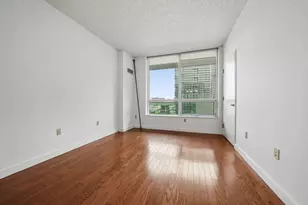 1 Shore Ln, Jersey City, NJ 07301 - Photo 20