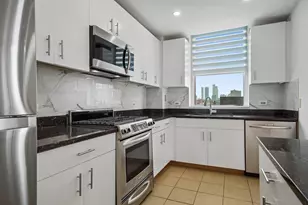 1 Shore Ln, Jersey City, NJ 07301 - Photo 6