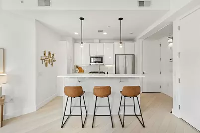 332 Newark Ave #4A, Jersey City, NJ 07302 - Photo 2