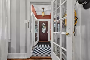 9 Lincoln Pkwy, Bayonne, NJ 07002 - Photo 2
